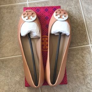 Tory Burch tan and white flats